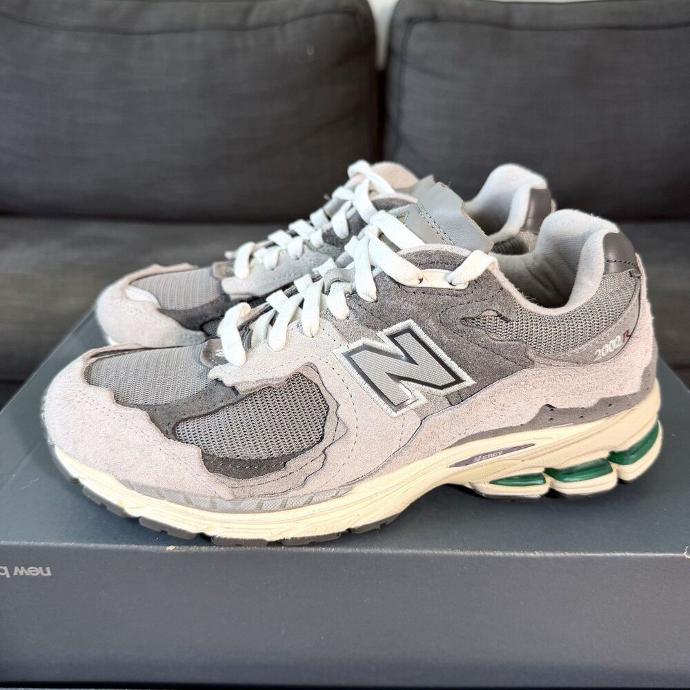 New Balance 2002R Protection Pack Rain Cloud Gray Suede Shoes Men's Size 7
